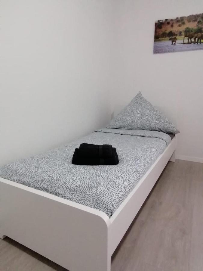 Estrella24 Living Rooms Tokio แฮร์เนอ ภายนอก รูปภาพ