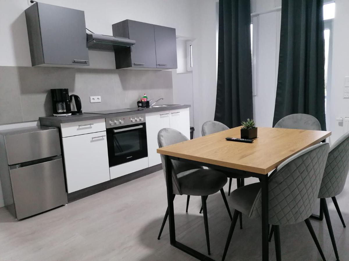 Estrella24 Living Rooms Tokio แฮร์เนอ ภายนอก รูปภาพ