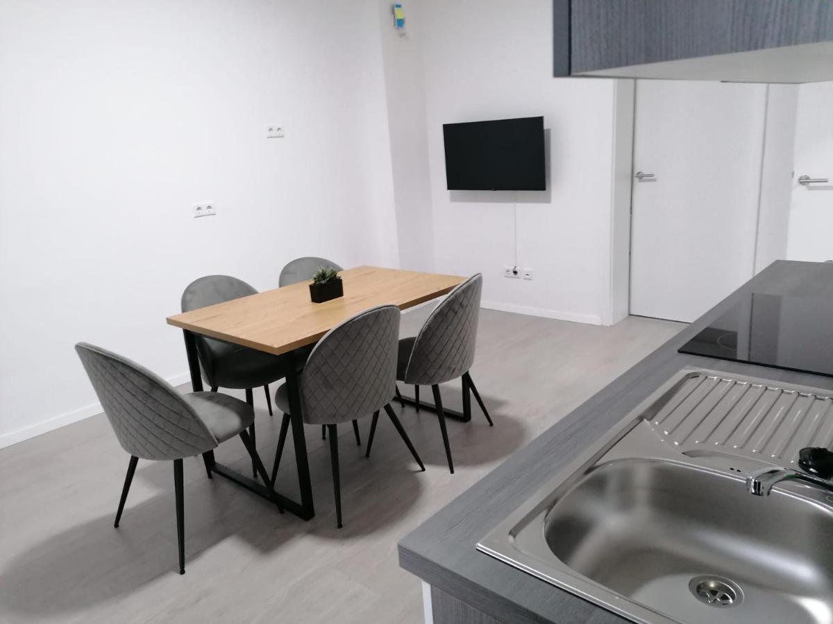 Estrella24 Living Rooms Tokio แฮร์เนอ ภายนอก รูปภาพ